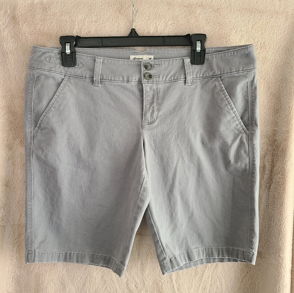 American Eagle Outfitters Pants - AE Women’s Sz 10 Grey Chino Bermuda Shorts
